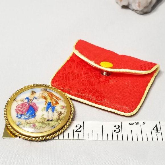 Broche en porcelaine de Limoges - Montres & Bijoux